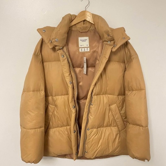 Abercrombie & Fitch puffer coat - Picture 4 of 6